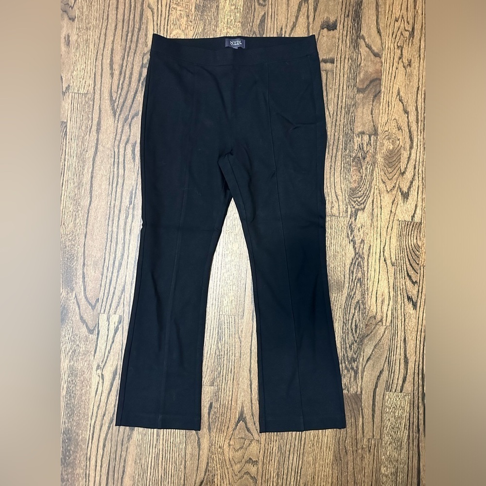 NYDJ pull on crop pants - size 6